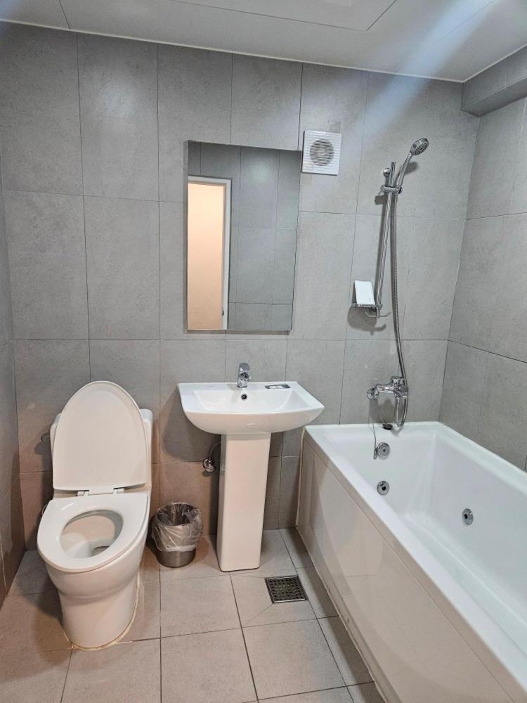 Hotel Junoh Сеул Экстерьер фото