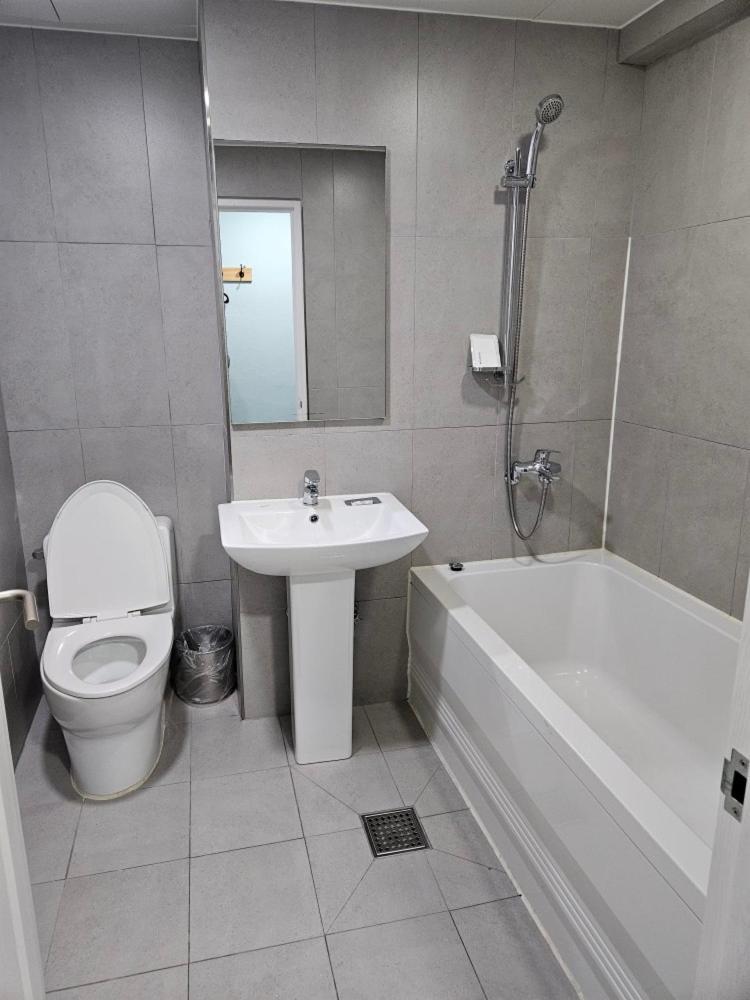 Hotel Junoh Сеул Экстерьер фото